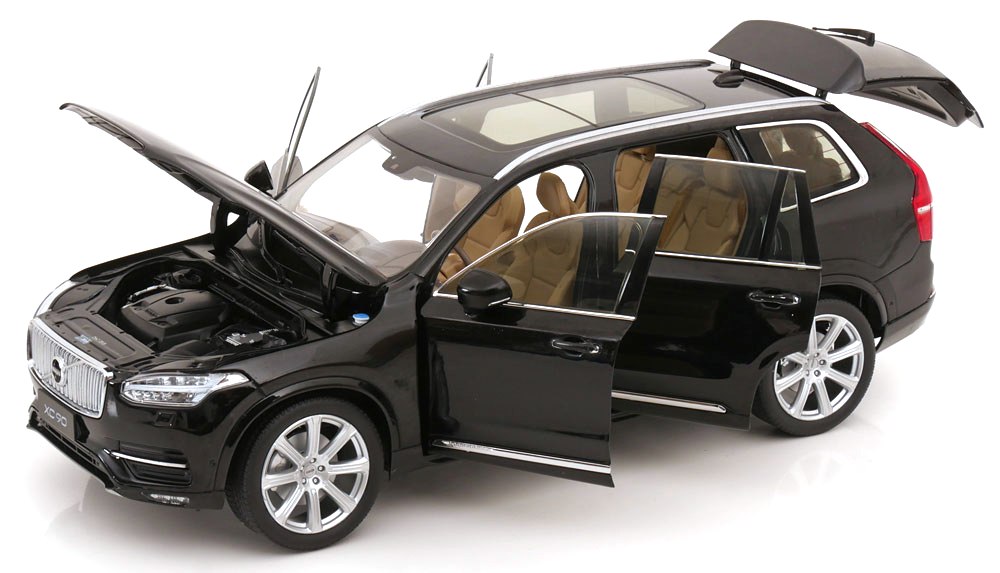 Volvo XC90 2016 black 1:18 Paudi Model