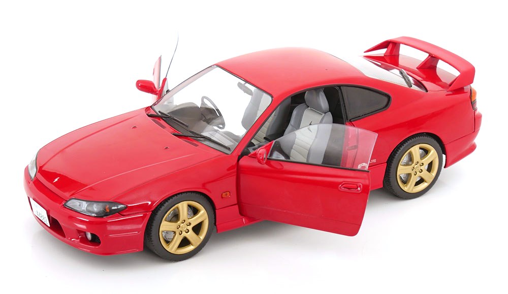 Nissan Silvia S15 Spec-R Aero 1999 red 1:18 Solido