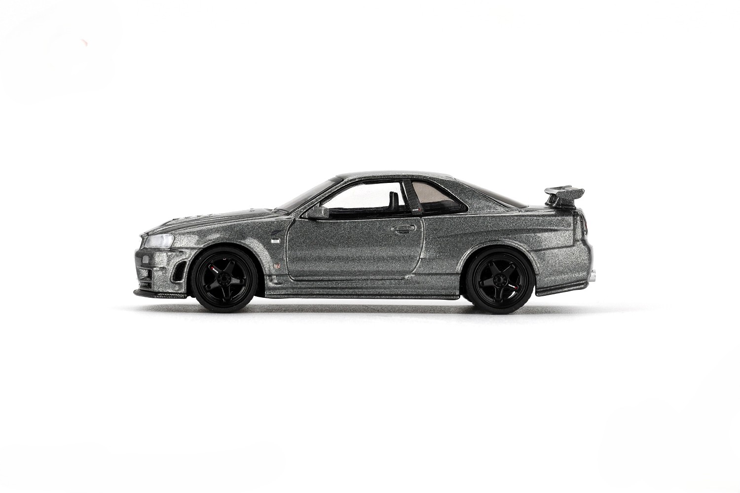 Nissan Skyline GT-R (R34) 1999 Nismo CRS dark metal grey 1:64 Mini GT