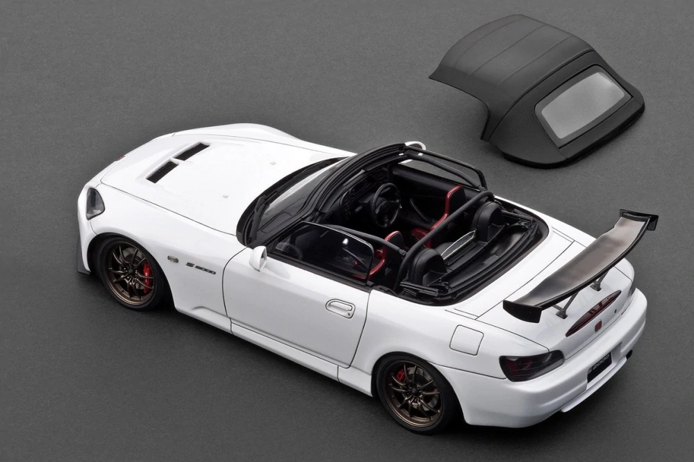 Honda S2000 AP1 white 1:18 Ignition Model