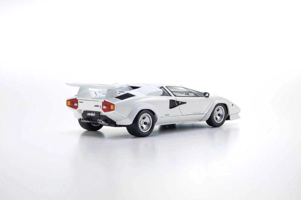 Lamborghini Countach LP400S 1978 white 1:18 Kyosho
