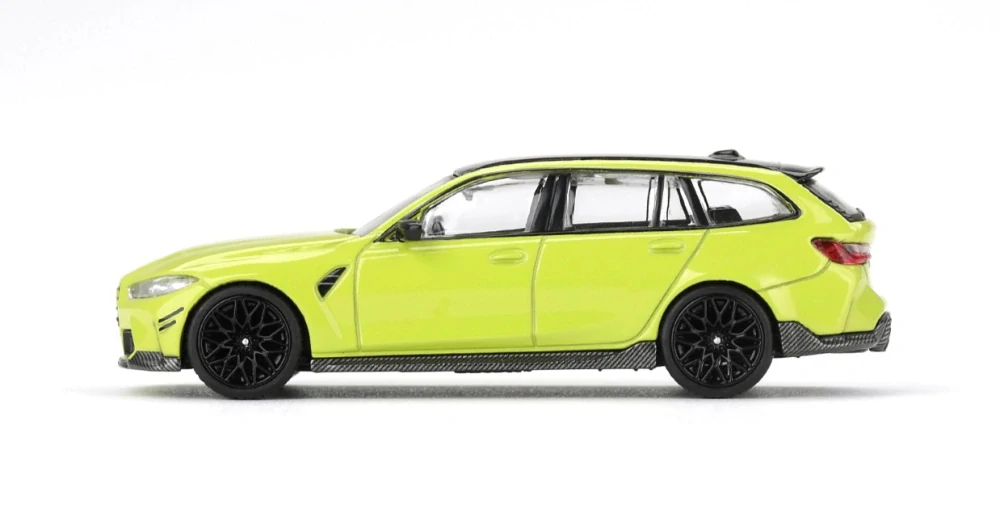 BMW M3 (G82) Touring Sao Paulo 2025 yellow 1:64 Mini GT