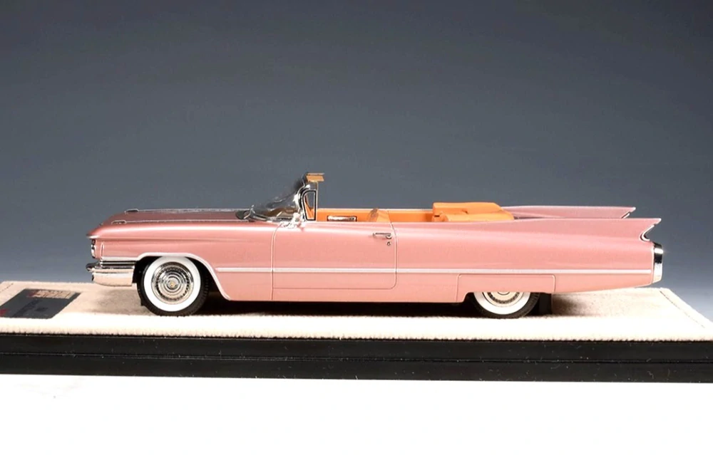Cadillac Series 62 Convertible 1960 persian sand poly 1:43 Stamp Models
