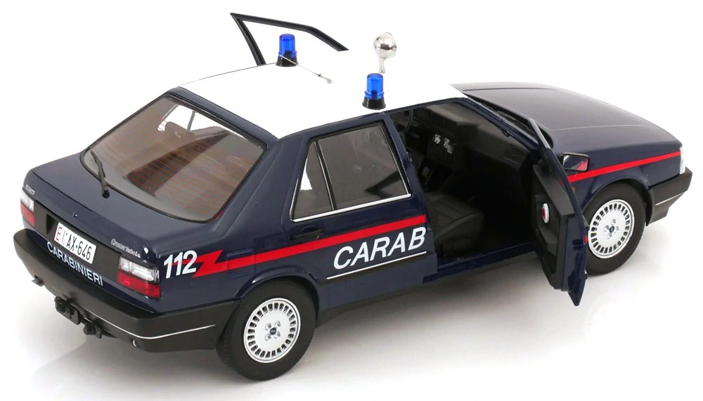 Fiat Croma 2.0 Turbo IE Carabinieri 1988 Police blue/white 1:18 Mitica