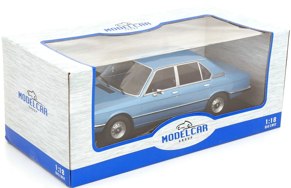 BMW 5er E12 1973 light blue 1:18 MCG