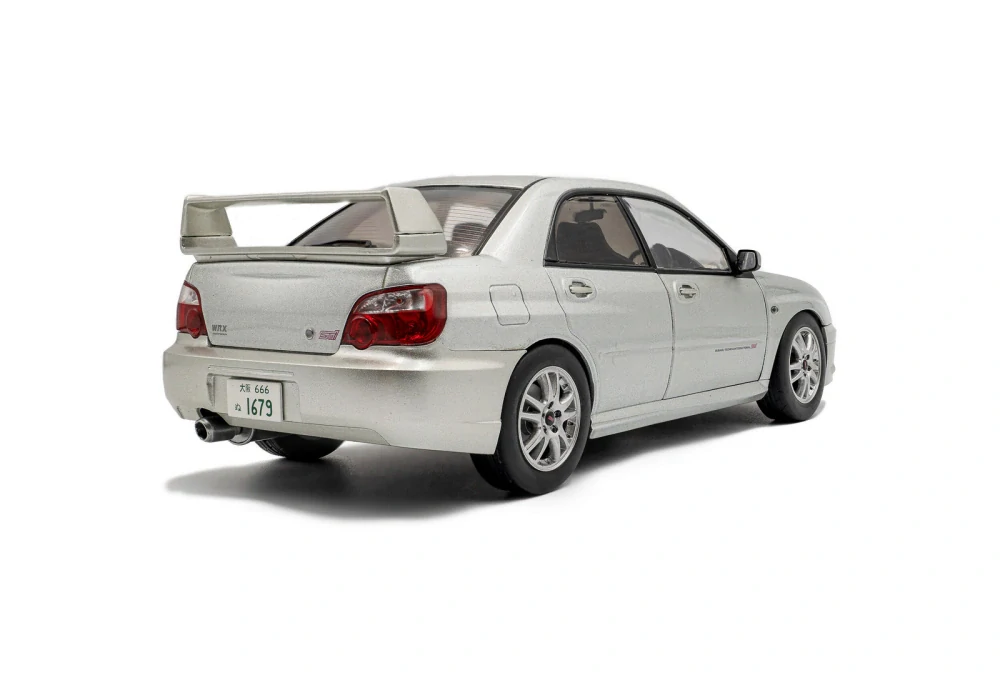 Subaru Impreza WRX STI 2003 premium silver effect 1:18 Solido