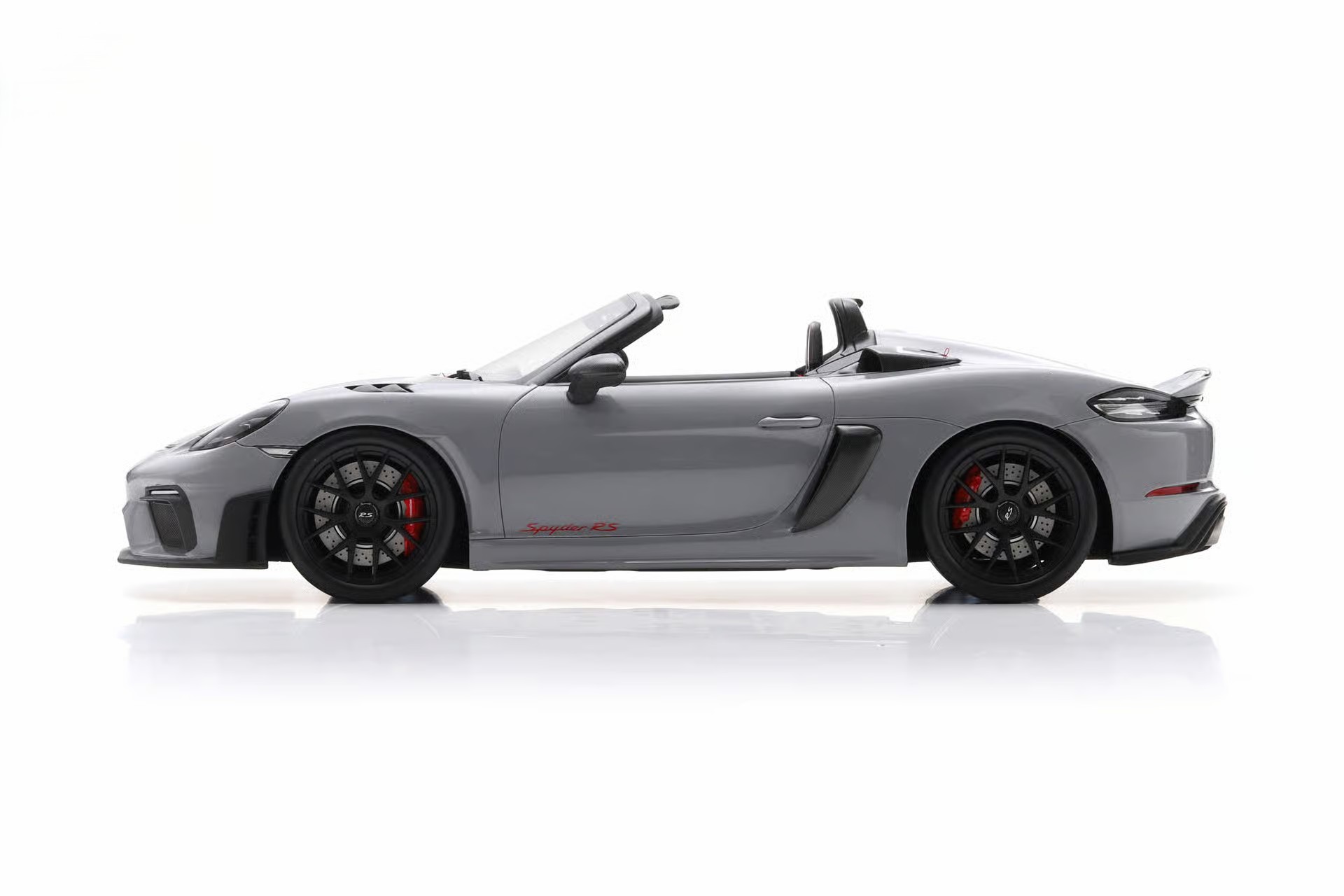 Porsche 718 Spyder RS Weissach Package 2023 nardo grey 1:12 Spark