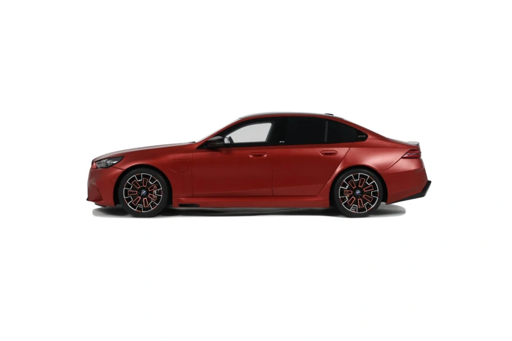 BMW M5 Pebble Beach 2025 orange 1:18 GT Spirit