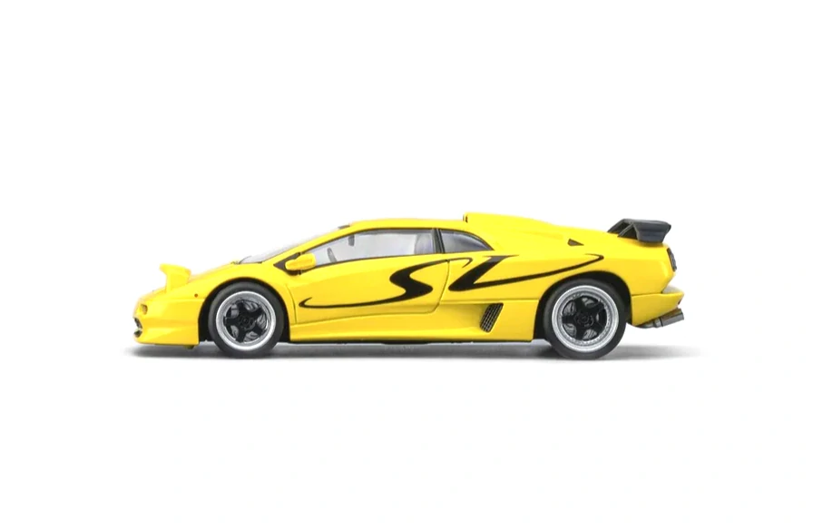 Lamborghini Custom Diablo SV metallic yellow 1:64 Microturbo