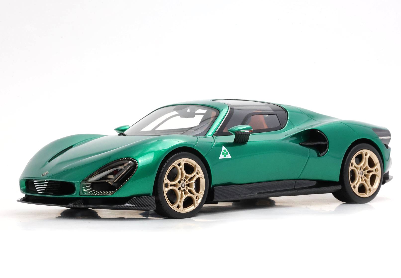 Alfa Romeo 33 Stradale Verde Montreal 1:18 B.B.R.