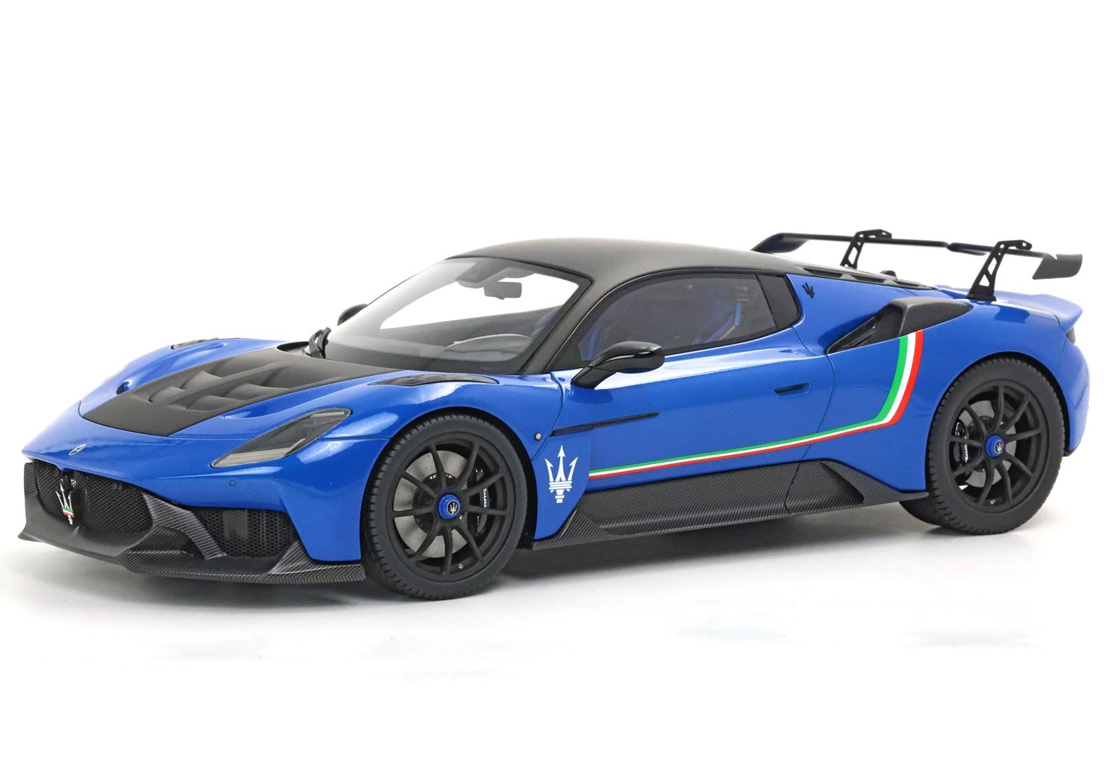 Maserati GT2 Stradale Blu Infinito with Italian stripe 1:18 B.B.R.