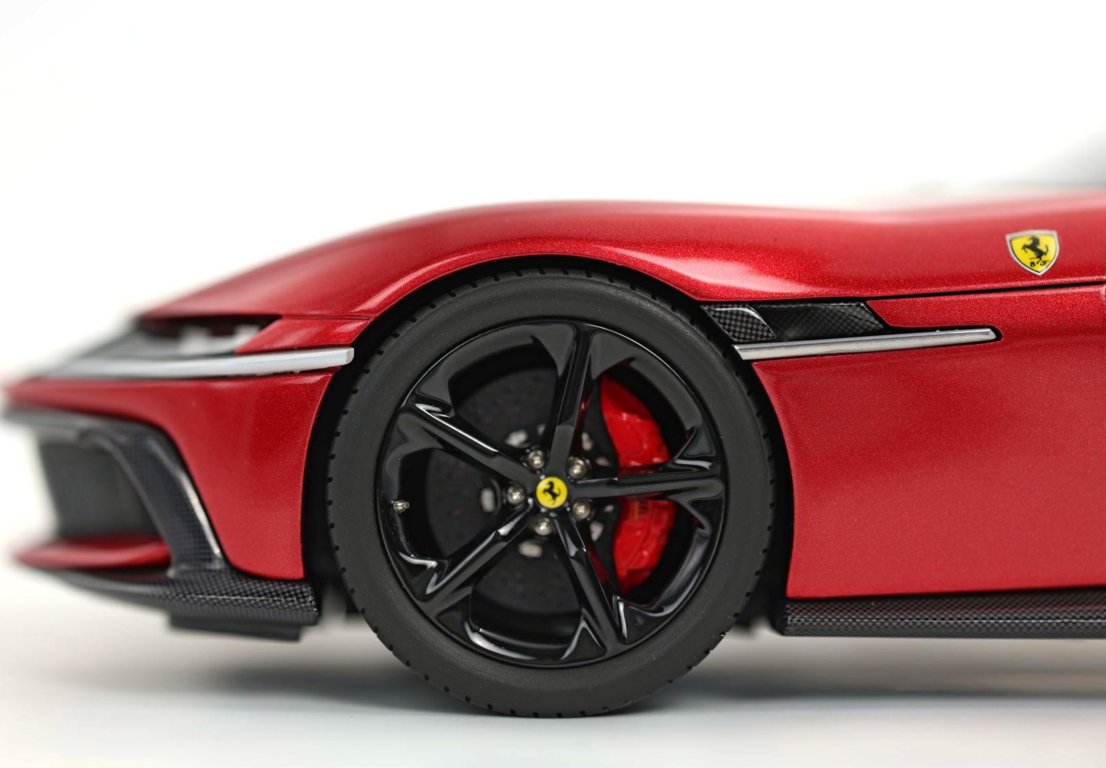 Ferrari 12Cilindri Rosso Imola black rims 1:18 B.B.R.