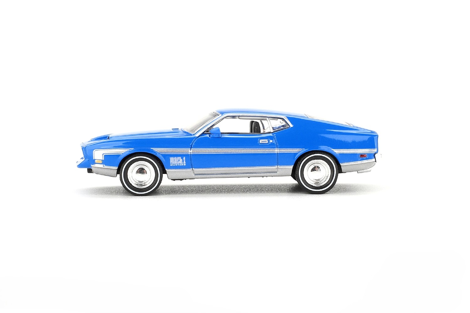 Ford Mustang Mach 1 1971 grabber blue 1:64 Mini GT