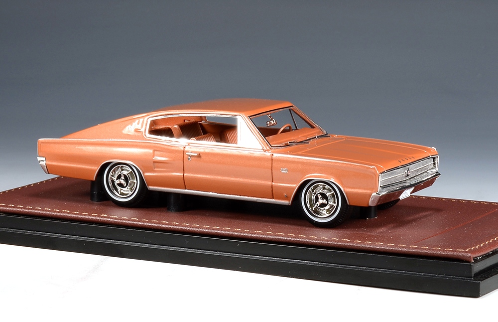 Dodge Charger 1967 orange 1:43 GLM Models