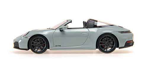 Porsche 911 (992.2) Targa 4 GTS 2024 green metallic 1:43 Minichamps