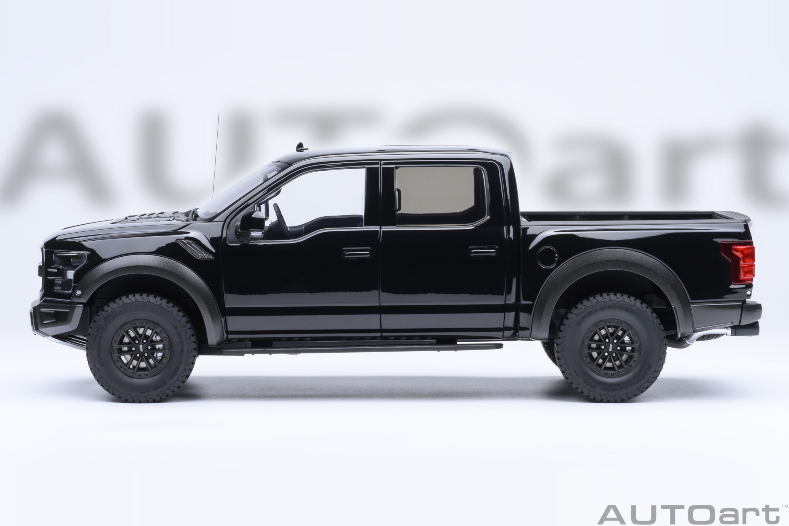 Ford F-150 Raptor Supercrew 2019 agate black 1:18 AUTOart