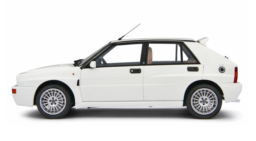 Lancia Delta HF Integrale EVO II 1992-94 white 1:18 Laudoracing Model
