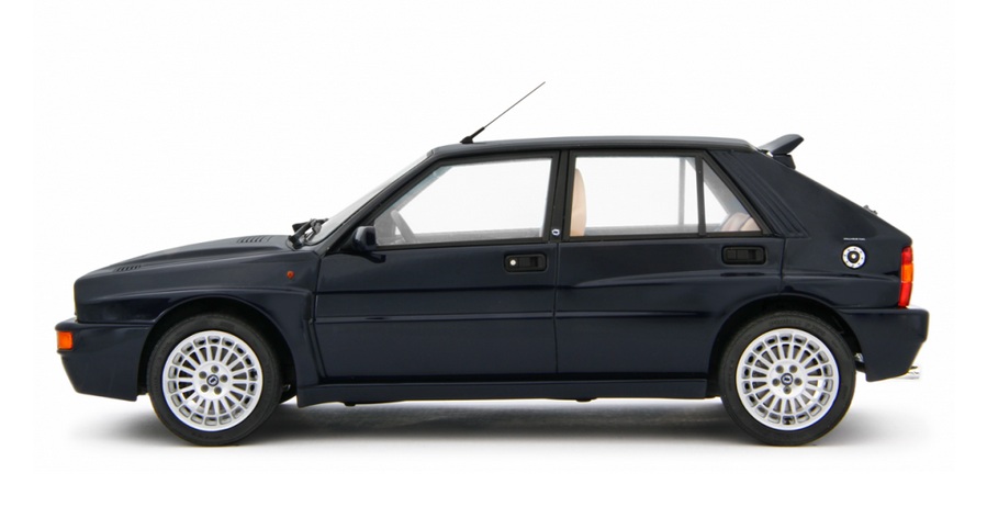 Lancia Delta HF Integrale EVO II 1992-94 dark blue 1:18 Laudoracing Model