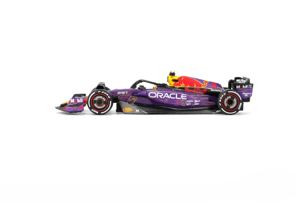 Oracle Red Bull Racing RB19 #1 M.Verstappen Winner Las Vegas GP 2023 1:64 Mini GT