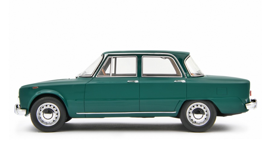 Alfa Romeo Giulia Super 1969 green 1:18 Laudoracing Model