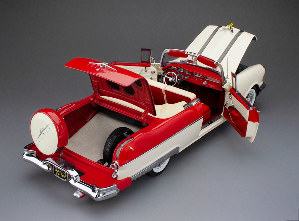 Pontiac Star Chief Open Convertible 1955 bolero red/castle grey 1:18 Sun Star