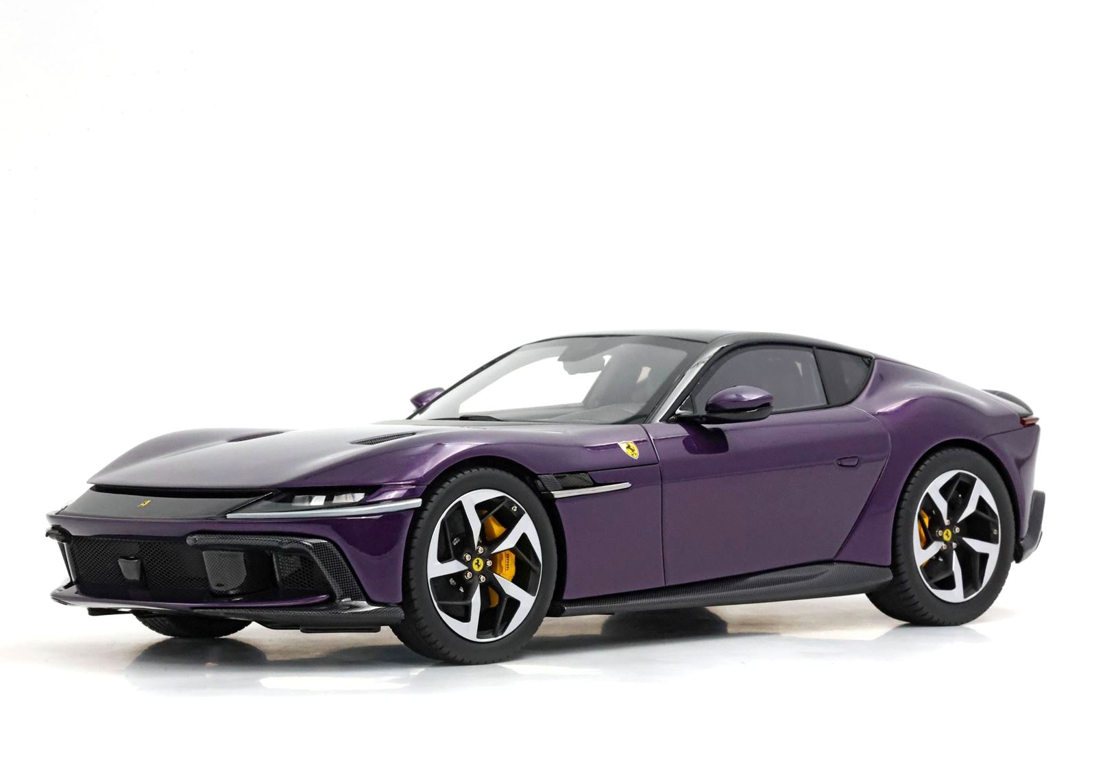 Ferrari 12Cilindri Viola Hong Kong 1:18 B.B.R.