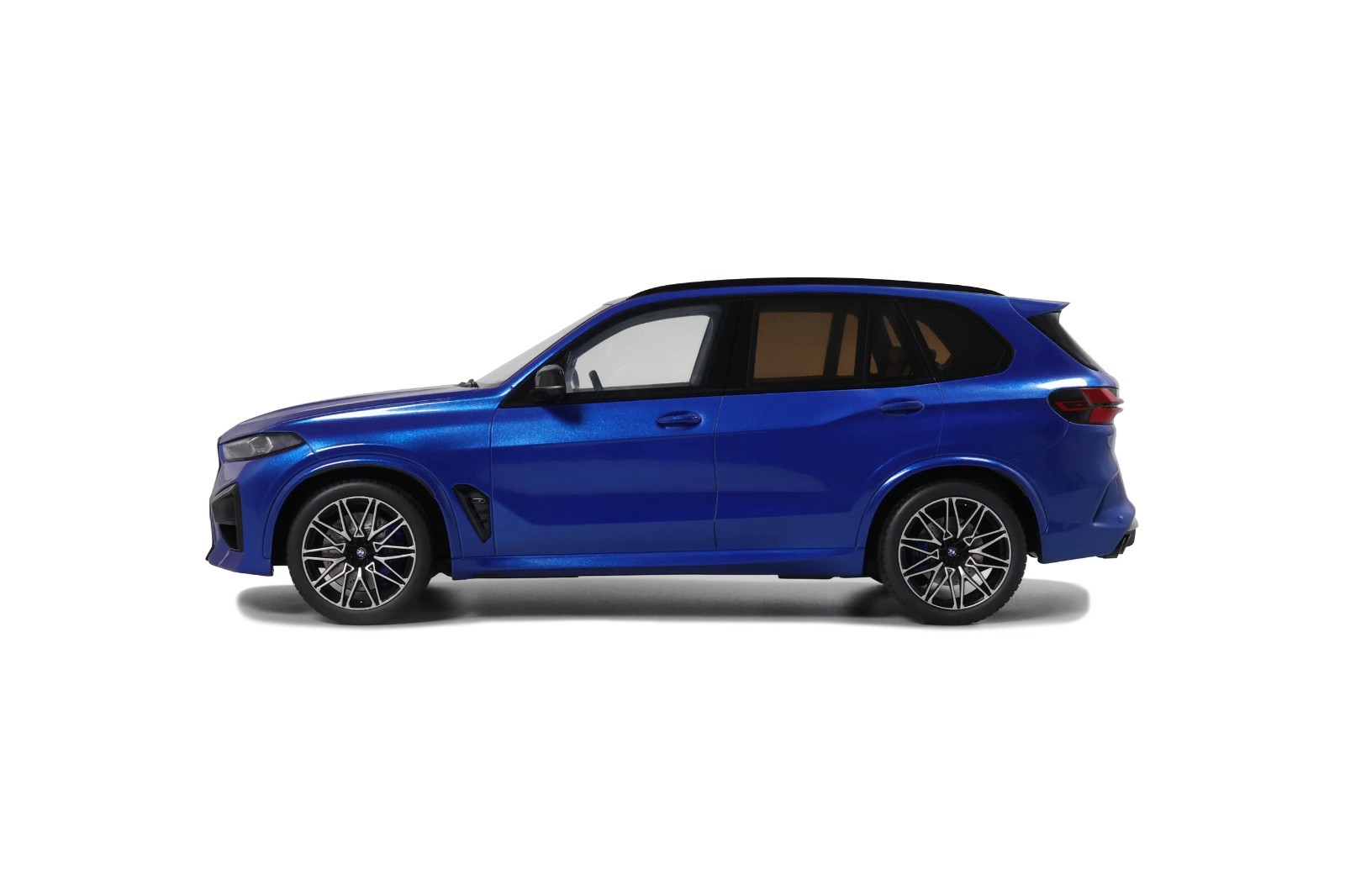BMW X5 M Competition 2023 blue 1:18 GT Spirit