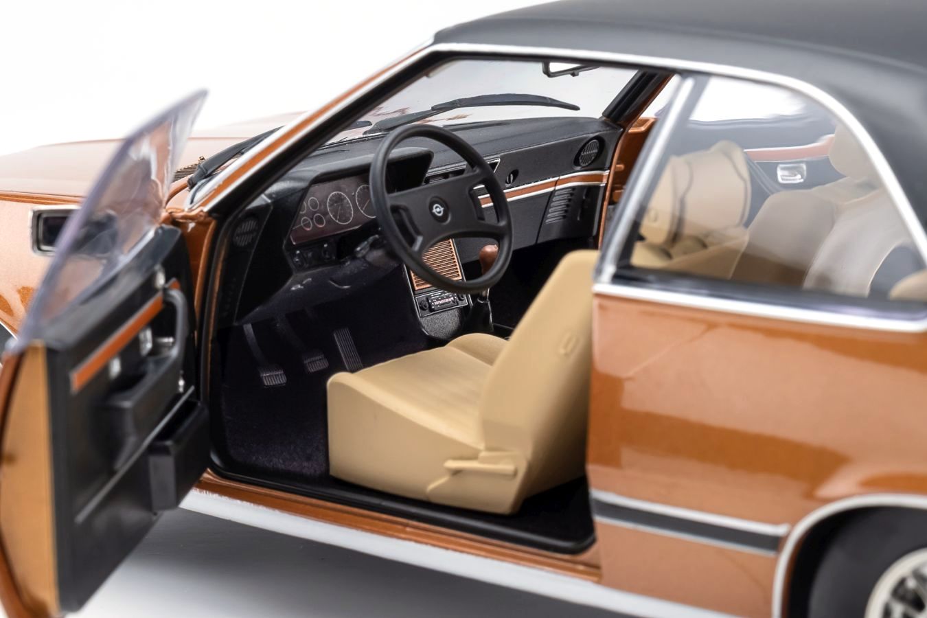 Opel Commodore B GS/E Coupé 1975 brown metallic 1:18 Touring Modelcars