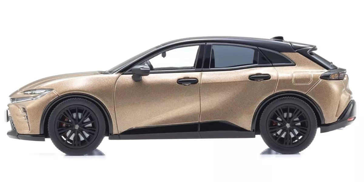 Toyota Crown Sport RS 2025 bronze 1:43 Kyosho