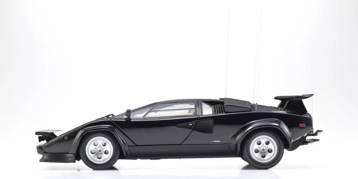 Lamborghini Countach LP400S 1980 black 1:18 Kyosho