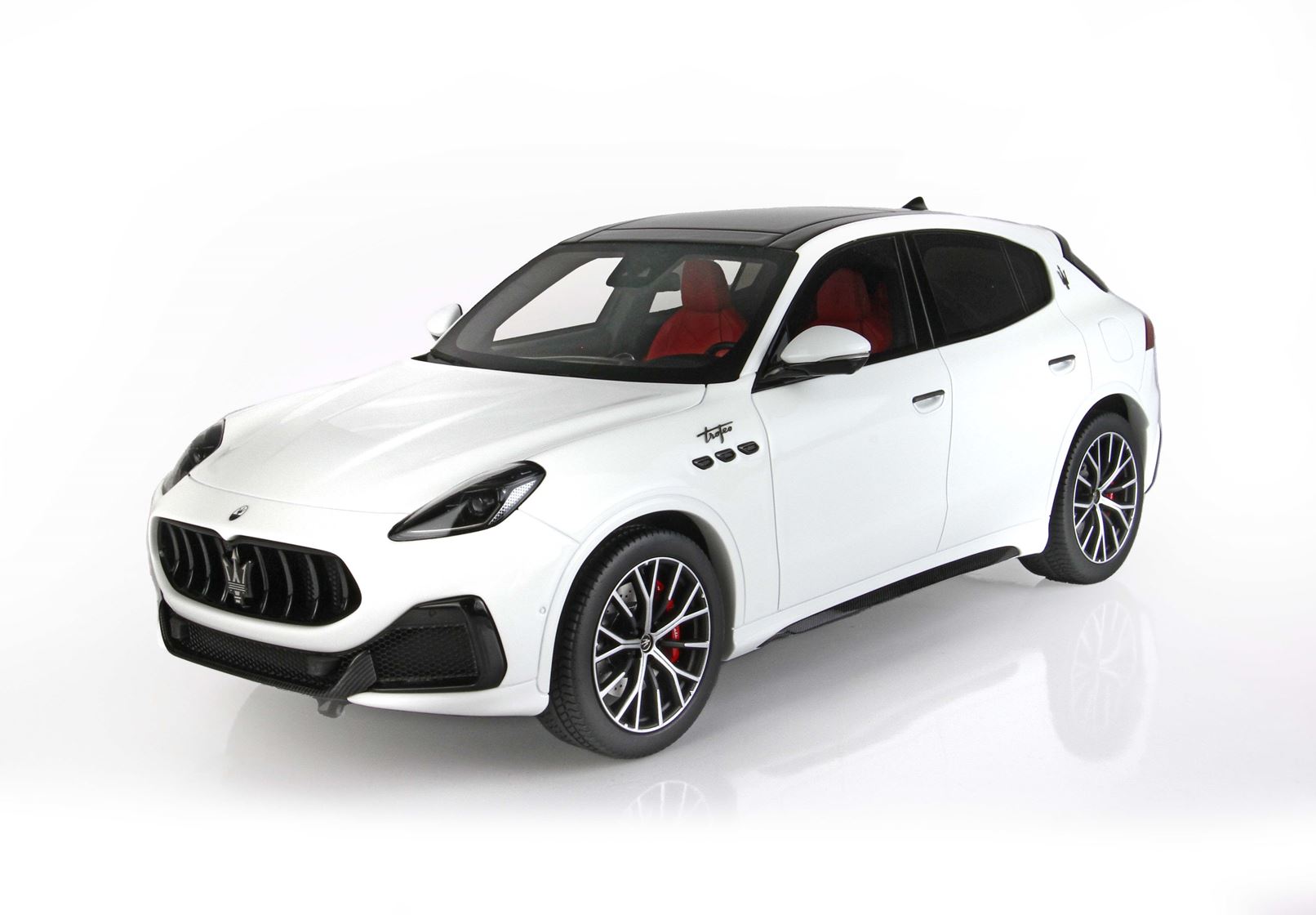 Maserati Grecale Trofeo White 1:18 B.B.R.