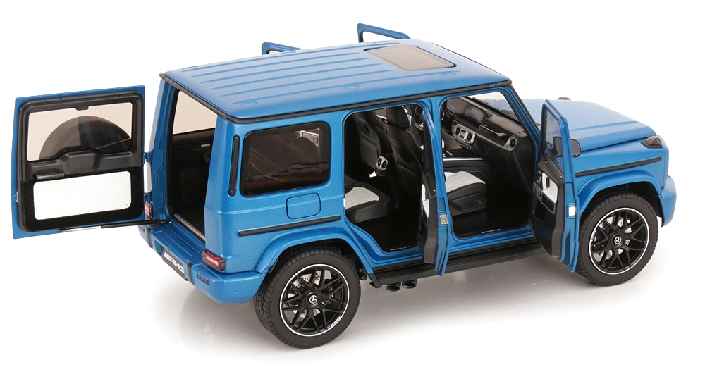 Mercedes-AMG G 63 (W465) Hyper Blue Magno 1:18 NZG