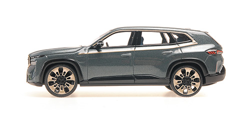 BMW XM 2023 green metallic 1:43 Minichamps
