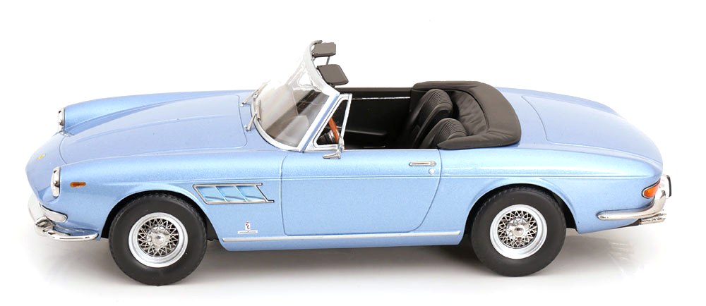 Ferrari 275 GTS Pininfarina Spyder 1964 light blue metallic 1:18 KK Scale