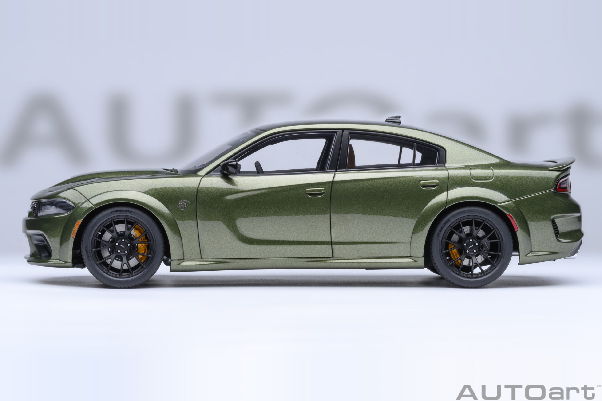 Dodge Charger SRT Hellcat Redeye Jailbreak Coupe 2023 F8 green 1:18 AUTOart