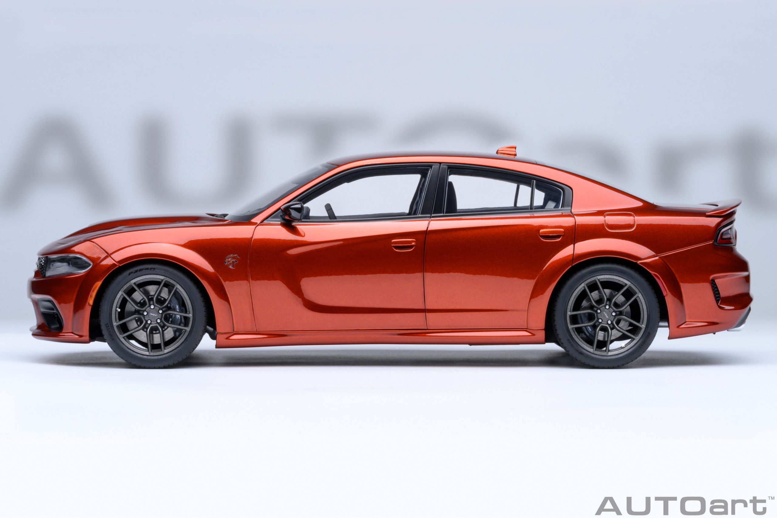 Dodge Charger SRT Hellcat Redeye Jailbreak Coupe 2023 cinamon stick 1:18 AUTOart