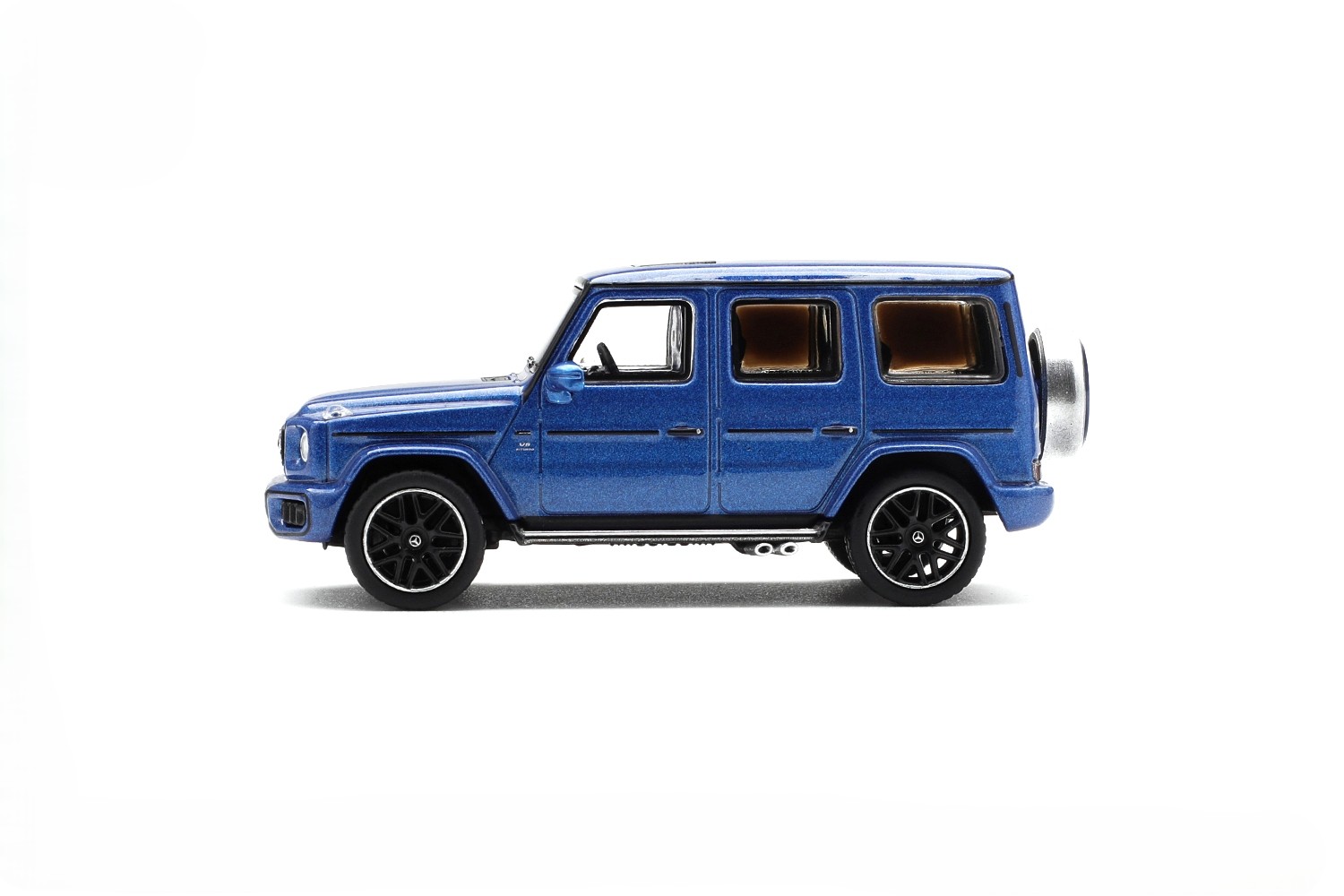 Mercedes-Benz G Class 63 AMG 2024 metallic dark blue 1:64 Mini GT