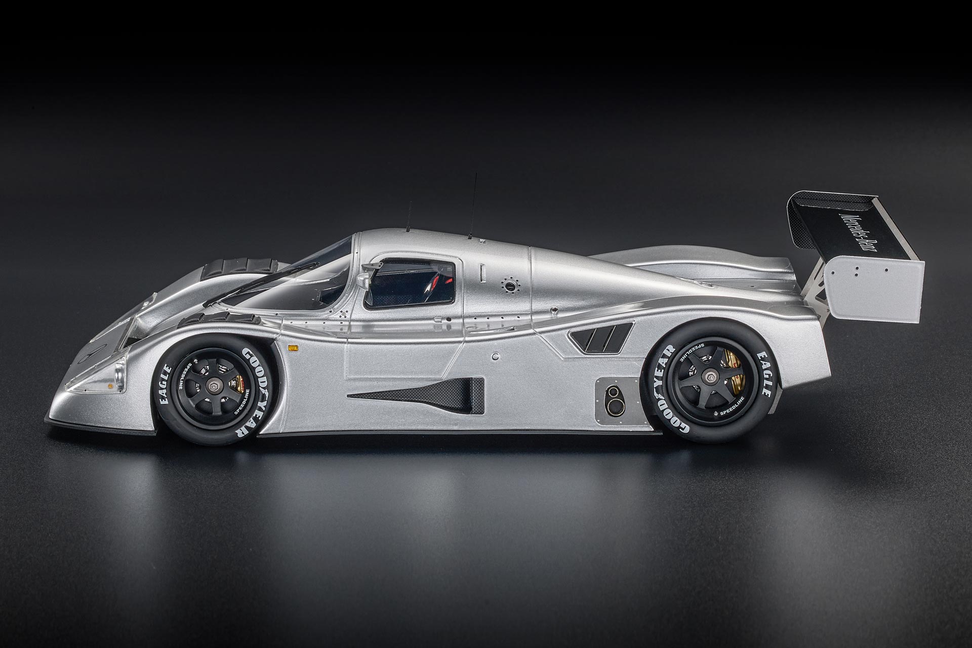 Mercedes-Benz C11 5.0L V8 Twin Turbo Press Version 1991 silver 1:18 Top Marques Collectibles