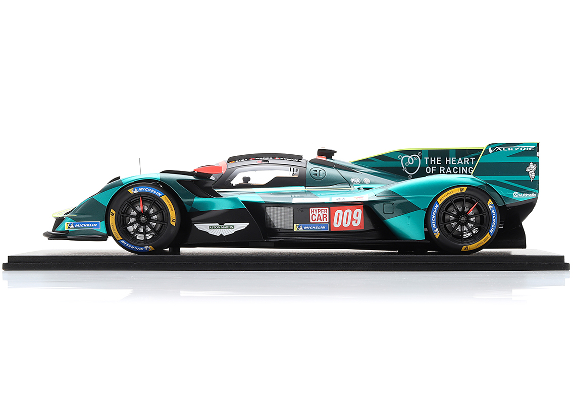 Aston Martin Valkyrie Thor Team #009 Riberas/Sorensen/De Angelis 24H Le Mans 2025 1:12 Spark