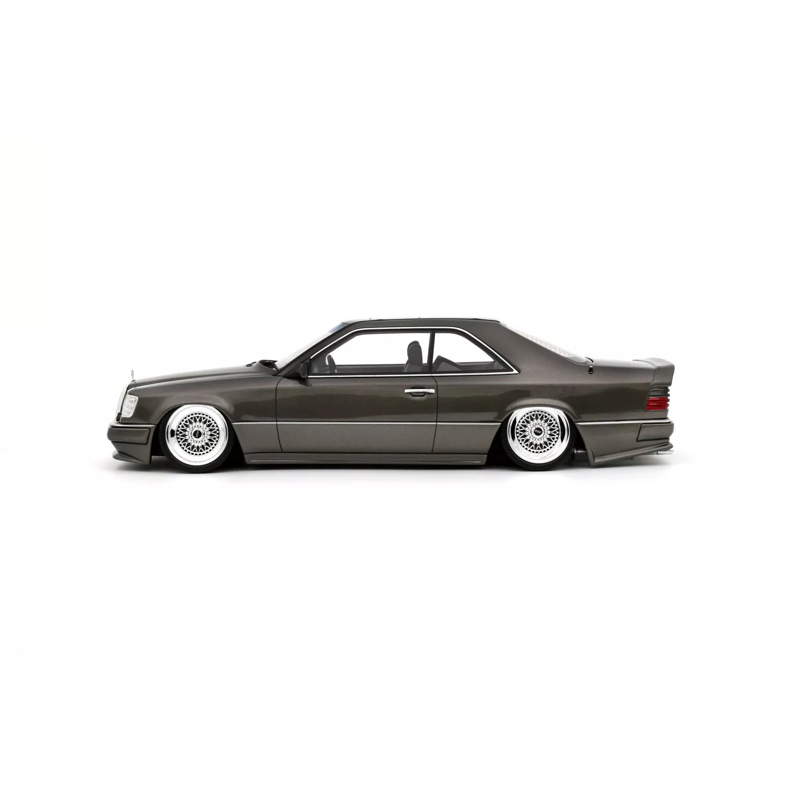 Mercedes-Benz C124 AMG "Stance" 2022 Anthracite grey 1:18 OttOmobile