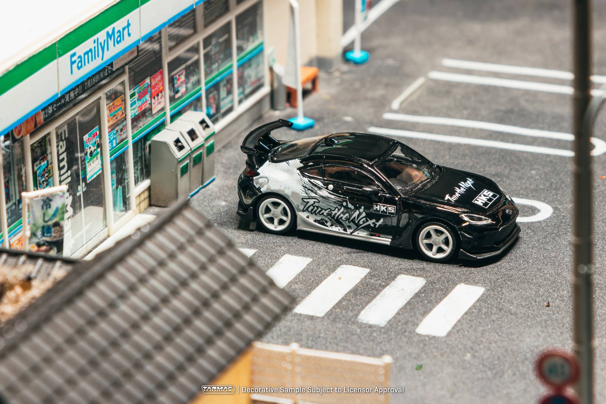 Toyota GR86 *HKS* black 1:64 Tarmac