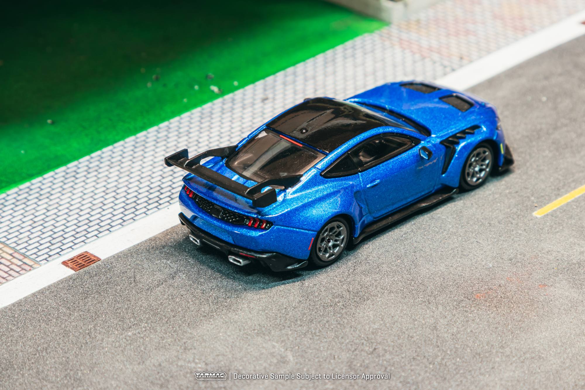Ford Mustang GTD blue 1:64 Tarmac