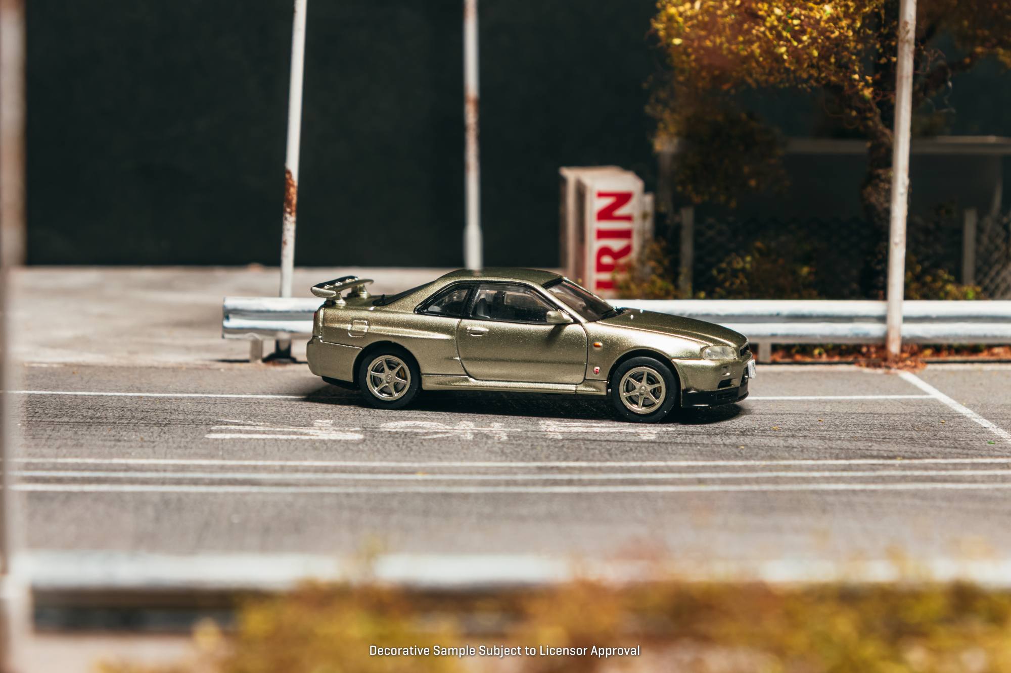 Nissan Skyline GT-R (R34) millenium jade 1:64 Tarmac