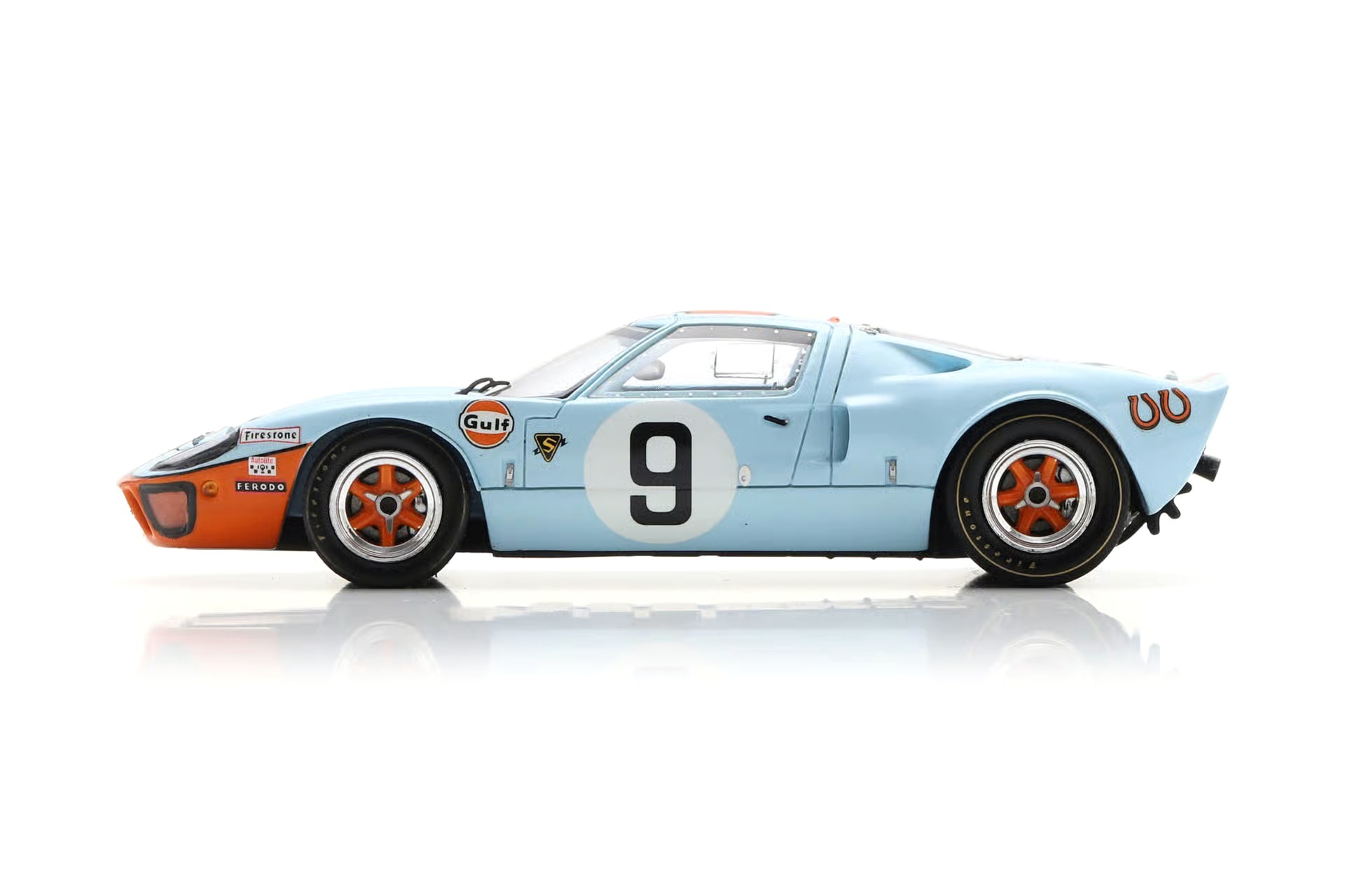 Ford GT40 #9 Rodriguez/Bianchi Winner 24H Le Mans 1968 1:43 Spark