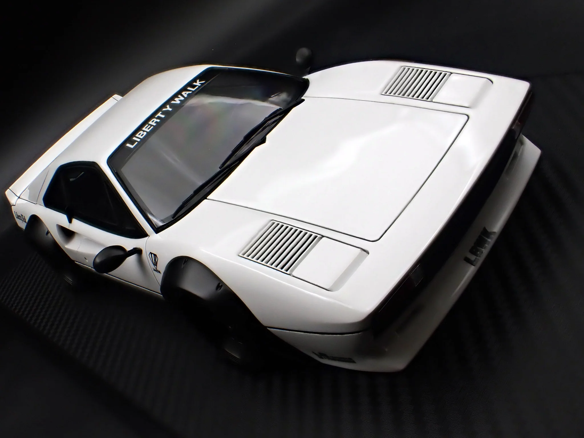 Ferrari LB-Works 308 white 1:18 Ignition Model