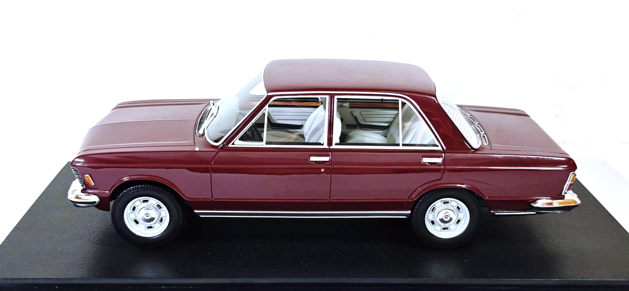 Fiat 130 Berlina 1969 red 1:18 Cult Scale Models