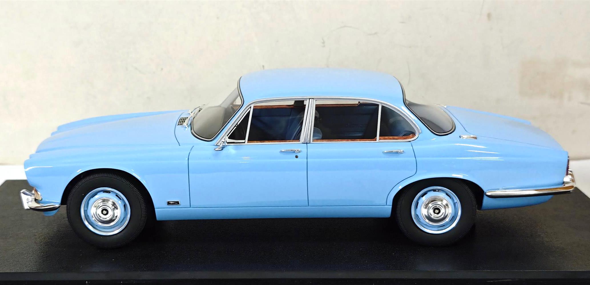 Jaguar XJ6 4.2L MKI 1968 light blue 1:18 Cult Scale Models