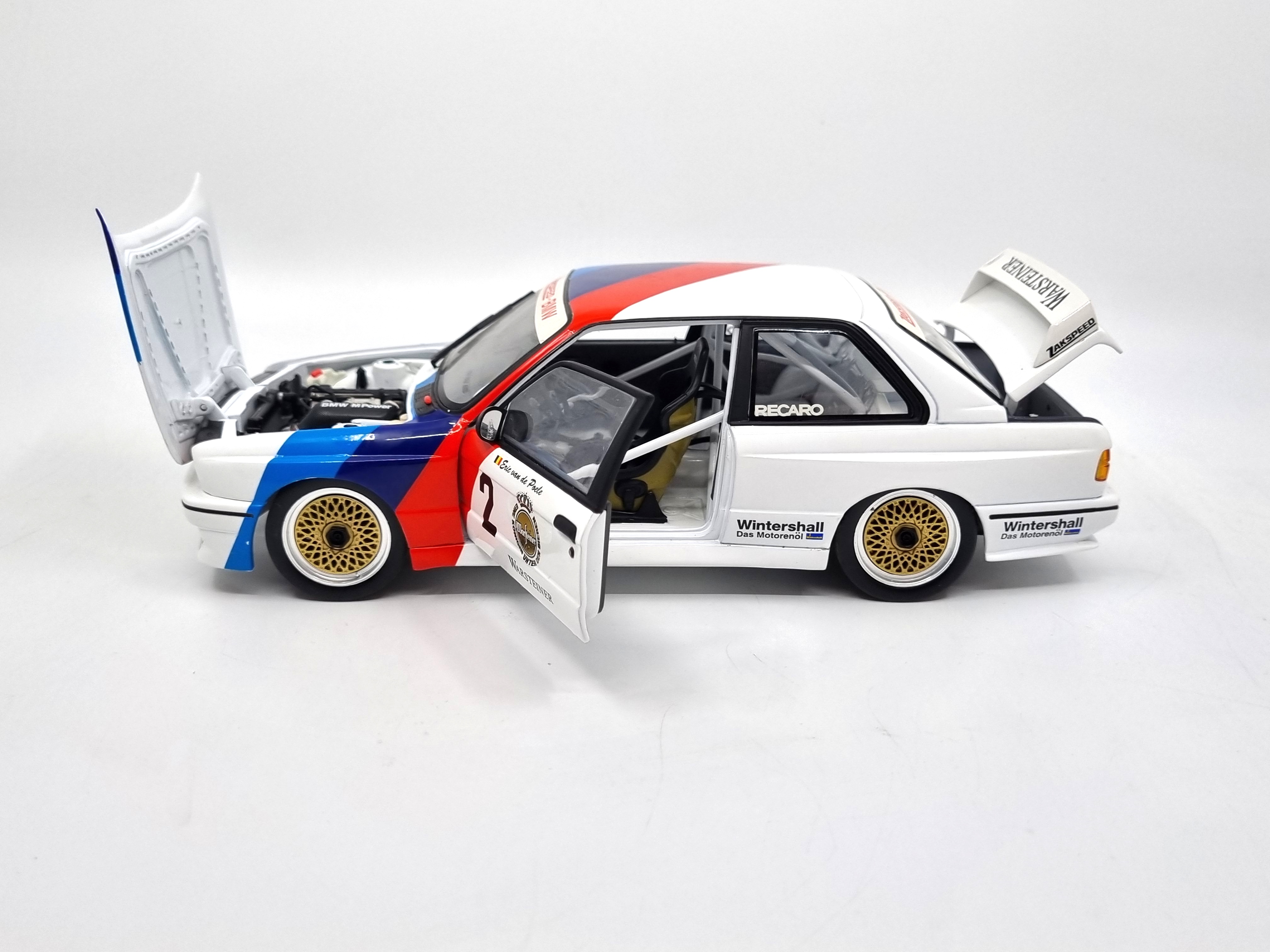 BMW M3 E30 #2 Eric van de Poele 1:18 Minichamps