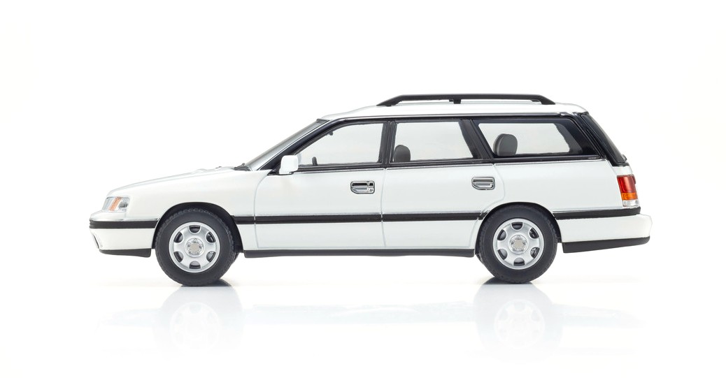 Subaru Legacy Touring Station Wagon GT 2001 white 1:43 Kyosho