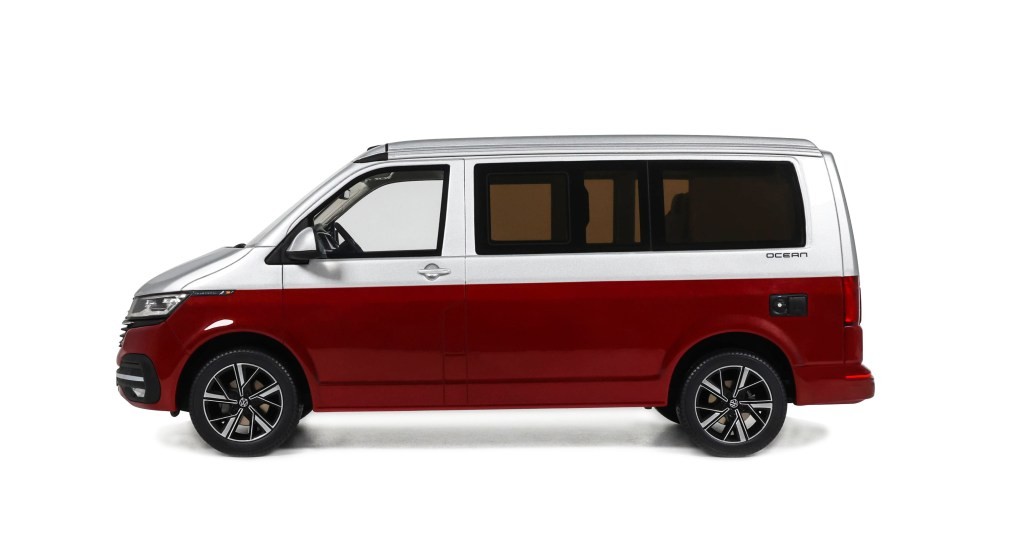Volkswagen T6.1 California Ocean 2021 Fortana red/reflex silver 1:18 OttOmobile 